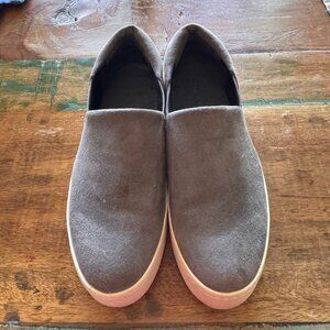 Vince Suede Gray slip on sneakers